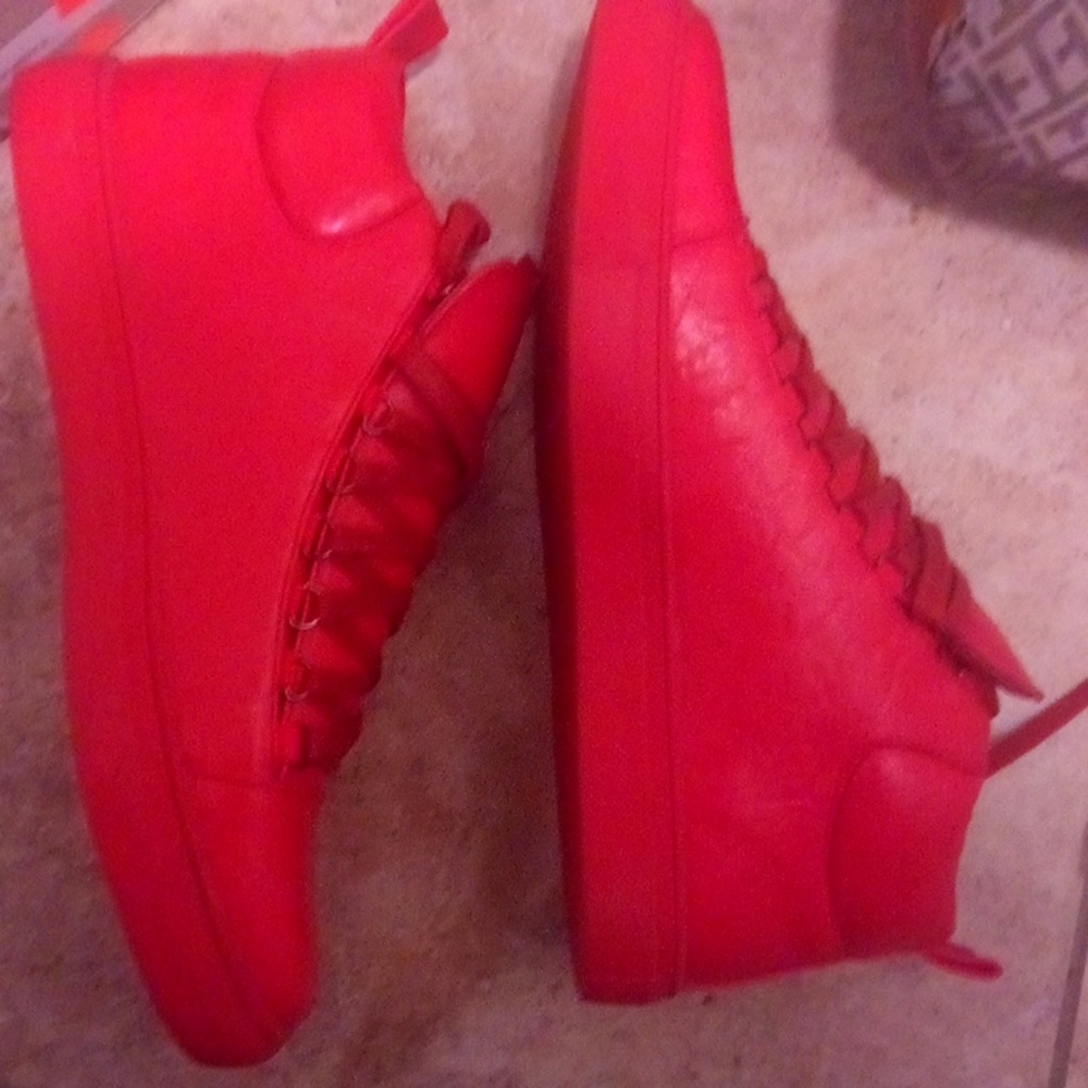 Red leather tennis shoes for men size 10 half